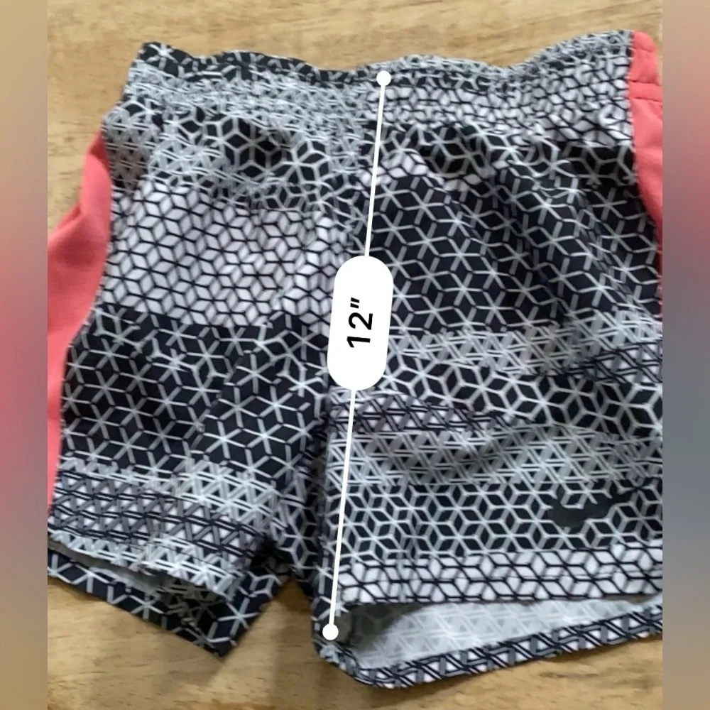 Nike Tempo Dri‎ Fit Girls’ Sz M Geo Pattern Running Shorts